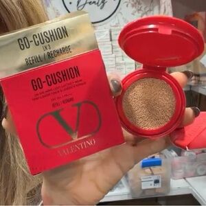 NIB Valentino Red Cushion Foundation shade LN3 $105
